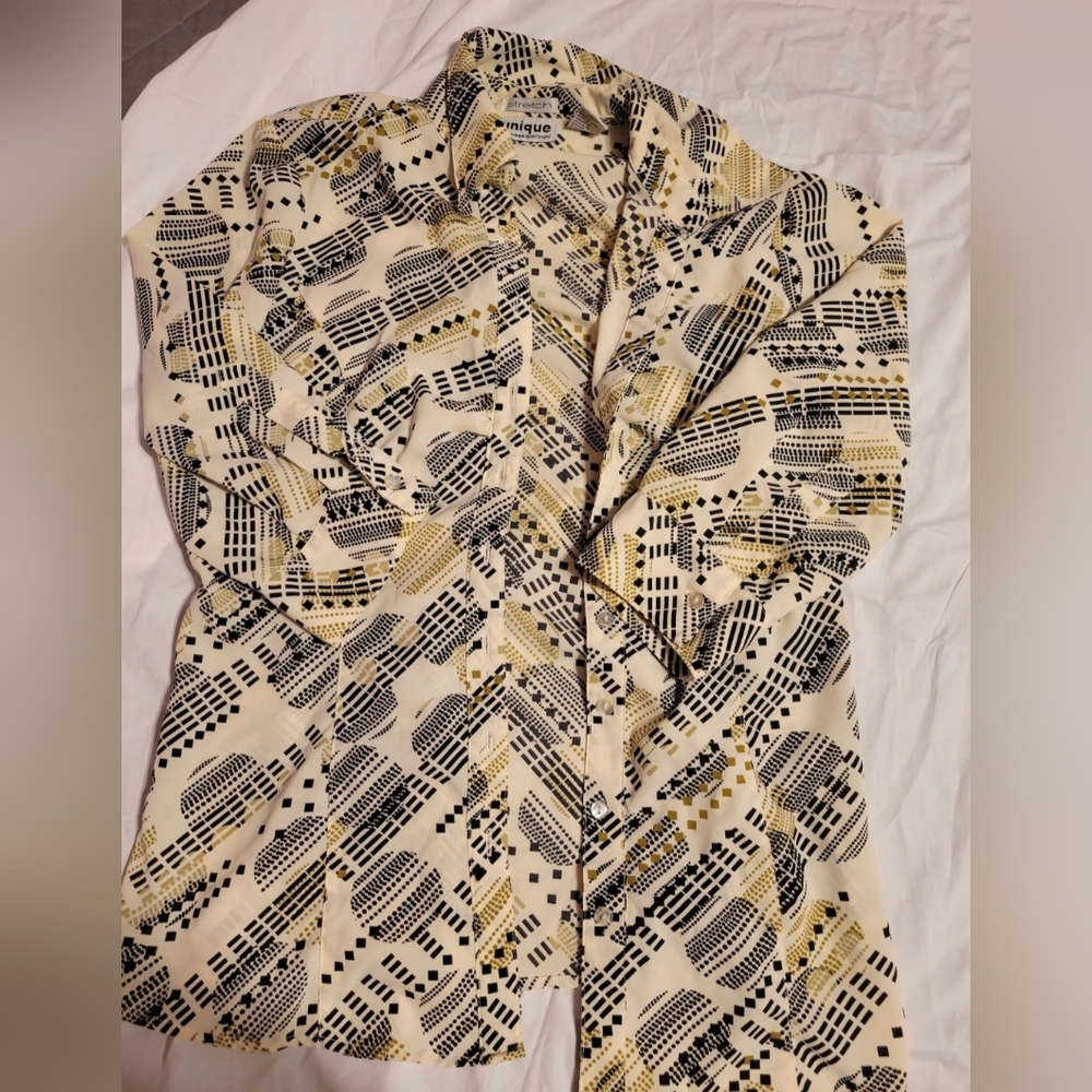MED Unique Spectrum button down